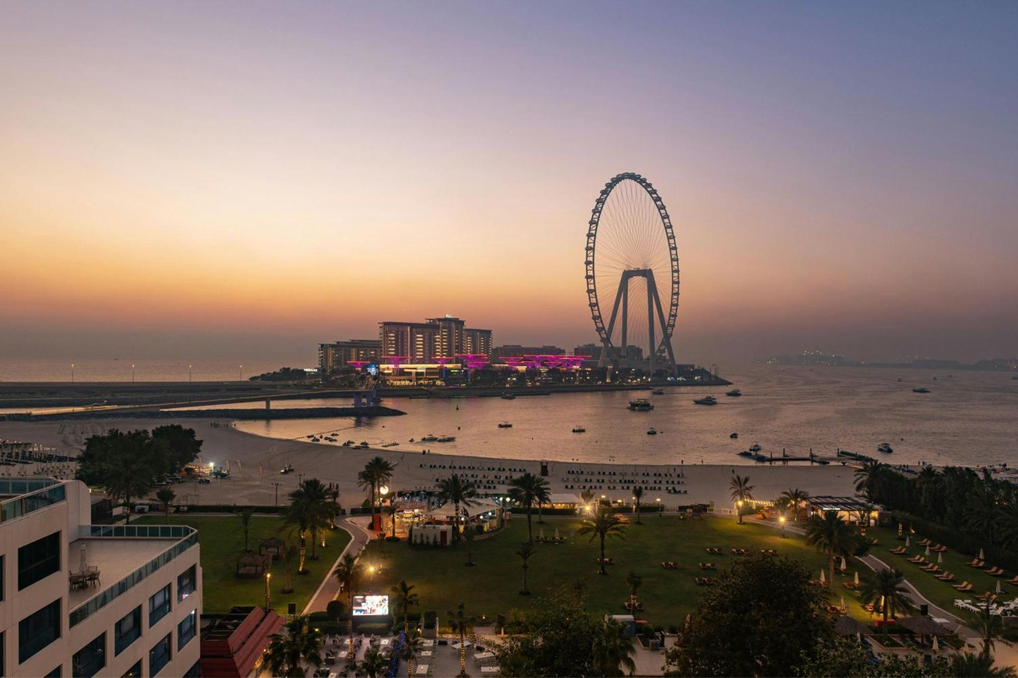 Sheraton Jumeirah Beach Resort Dubai Exterior foto