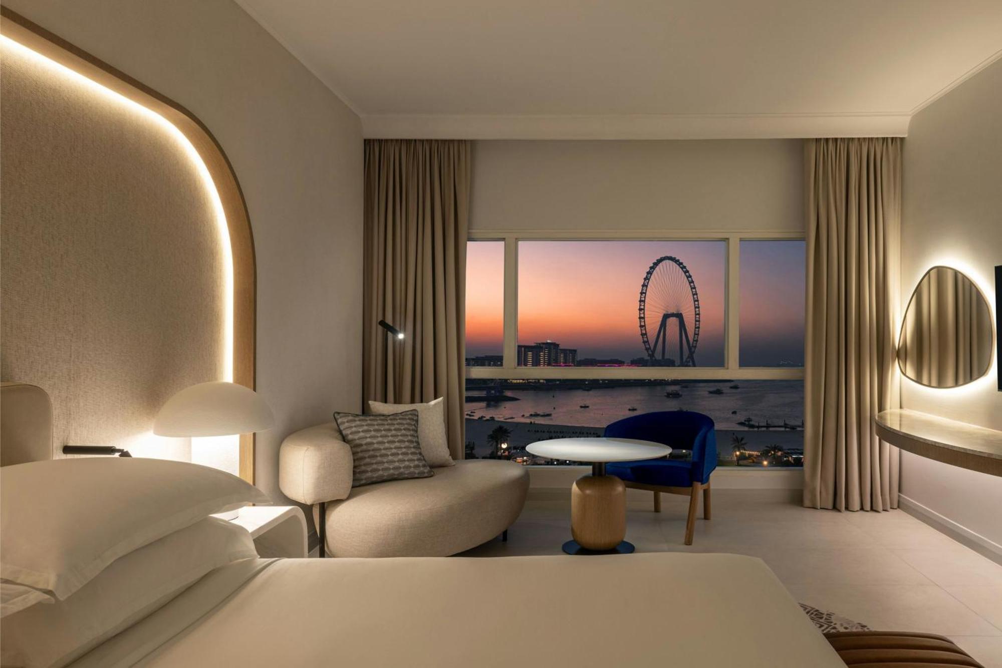 Sheraton Jumeirah Beach Resort Dubai Exterior foto